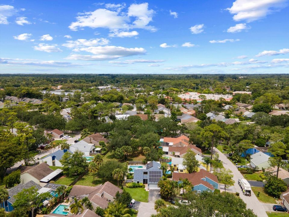 For Sale: $559,000 (3 beds, 2 baths, 1377 Square Feet)