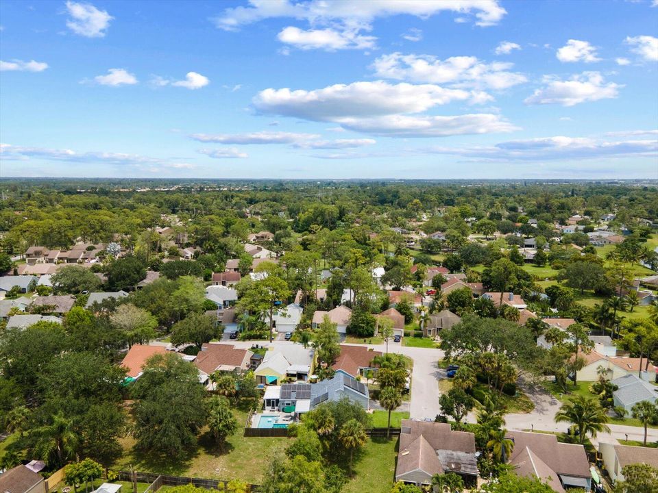 For Sale: $559,000 (3 beds, 2 baths, 1377 Square Feet)