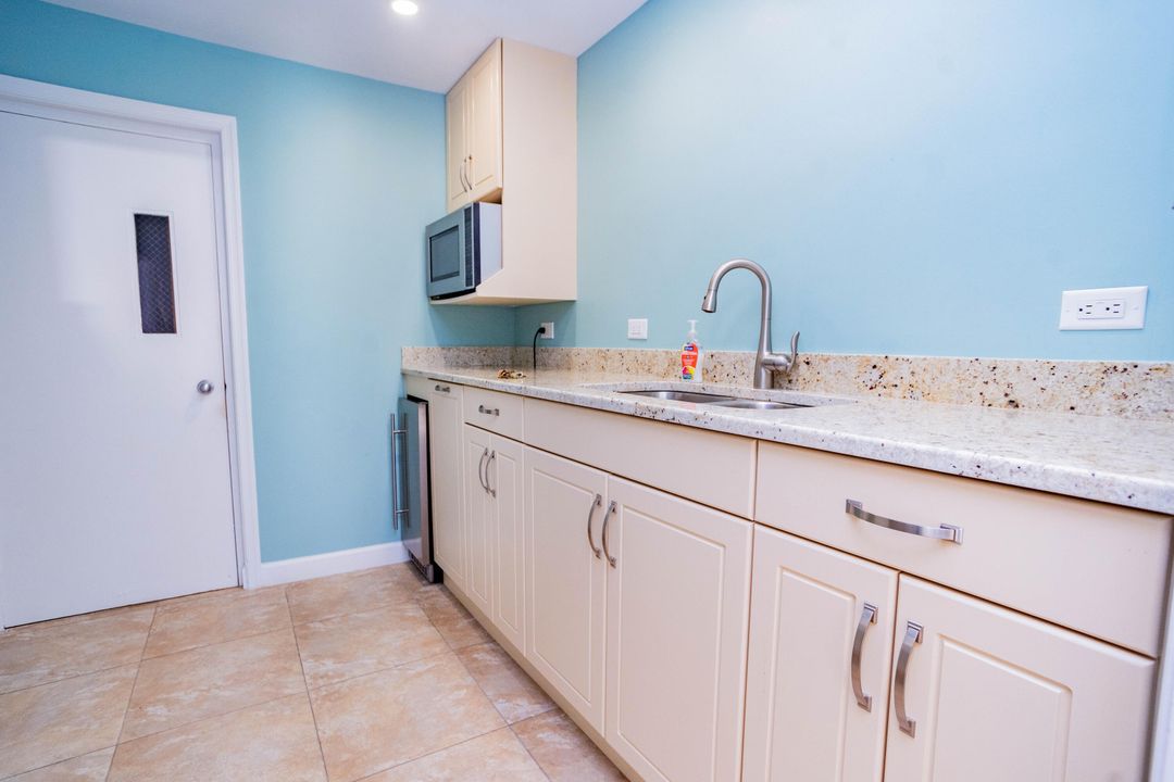 For Sale: $419,000 (2 beds, 2 baths, 1432 Square Feet)