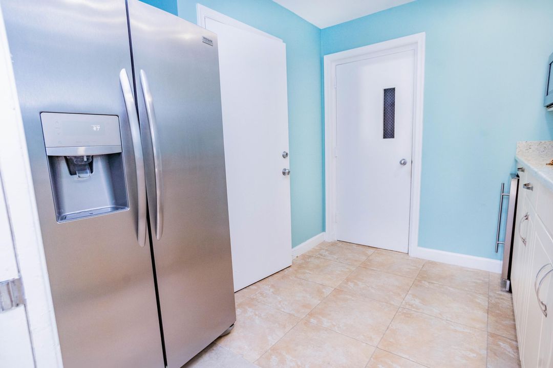 For Sale: $419,000 (2 beds, 2 baths, 1432 Square Feet)