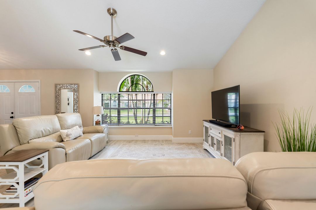 For Sale: $535,000 (3 beds, 2 baths, 2140 Square Feet)