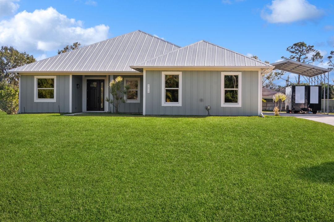 For Sale: $679,000 (3 beds, 2 baths, 2040 Square Feet)