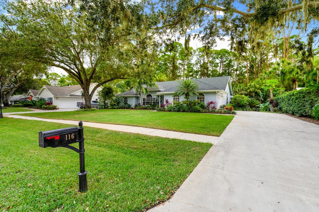 For Sale: $535,000 (3 beds, 2 baths, 2140 Square Feet)