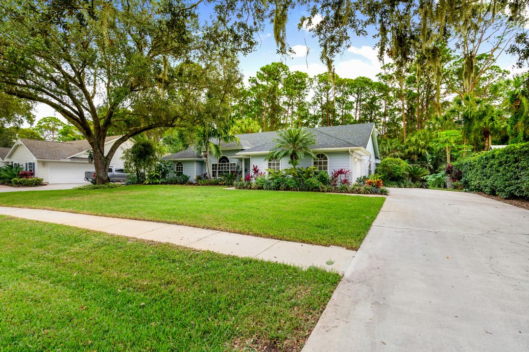 For Sale: $535,000 (3 beds, 2 baths, 2140 Square Feet)