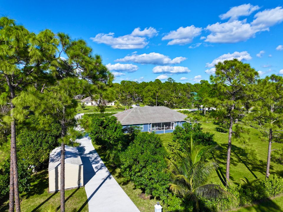 For Sale: $750,000 (4 beds, 2 baths, 2330 Square Feet)