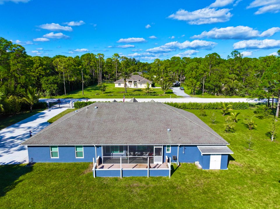 For Sale: $750,000 (4 beds, 2 baths, 2330 Square Feet)