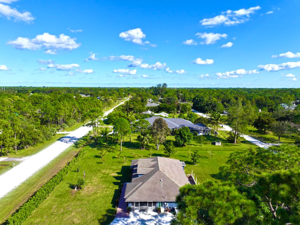 For Sale: $750,000 (4 beds, 2 baths, 2330 Square Feet)