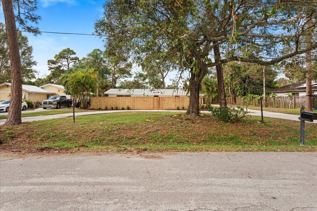 Active With Contract: $360,000 (3 beds, 2 baths, 1840 Square Feet)