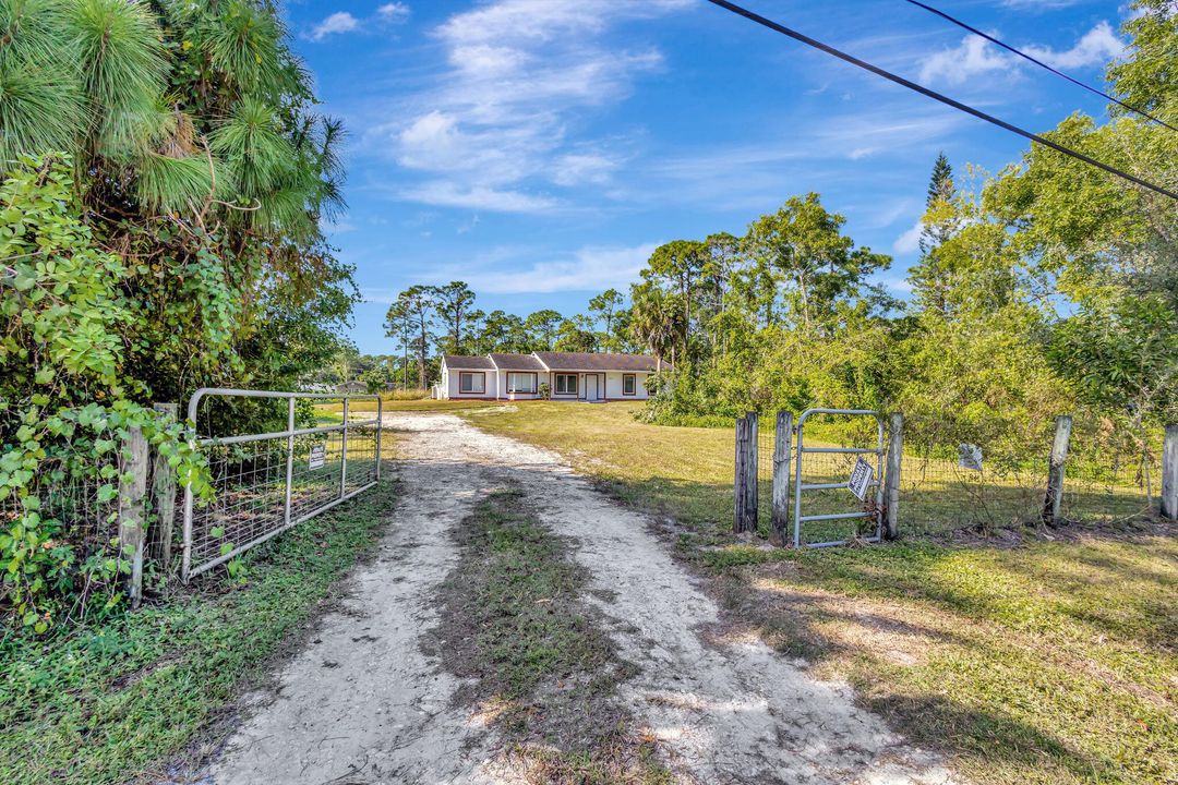 For Sale: $499,900 (3 beds, 2 baths, 1575 Square Feet)