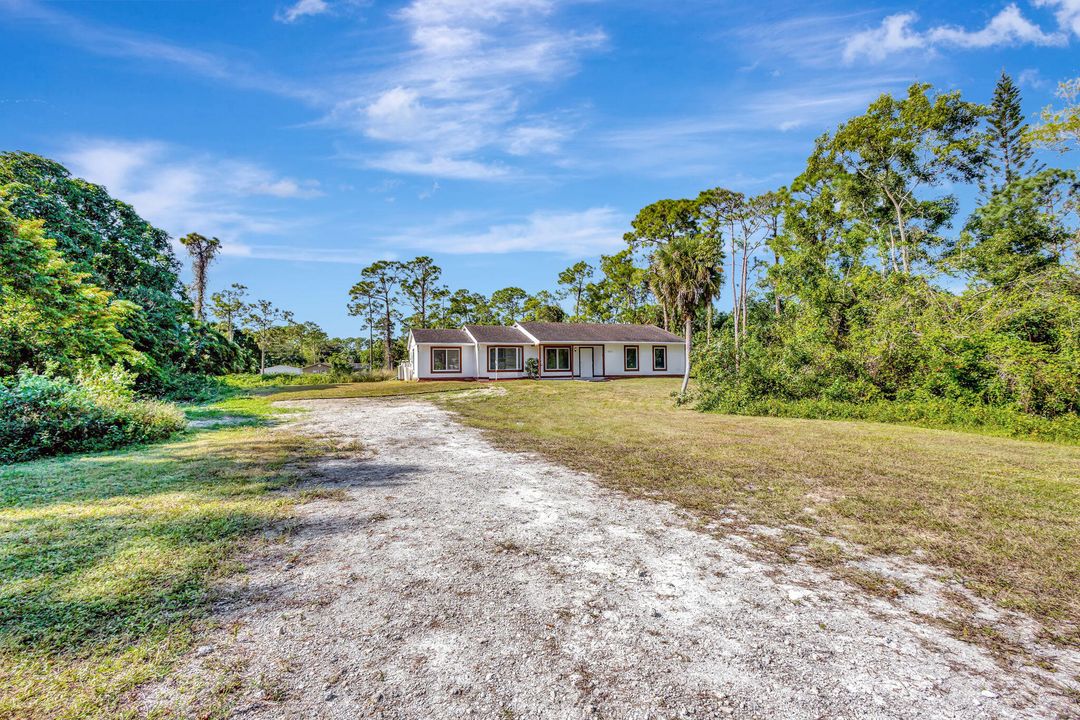 For Sale: $499,900 (3 beds, 2 baths, 1575 Square Feet)