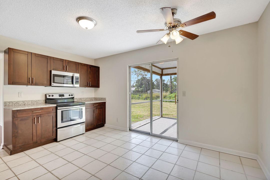 For Sale: $499,900 (3 beds, 2 baths, 1575 Square Feet)