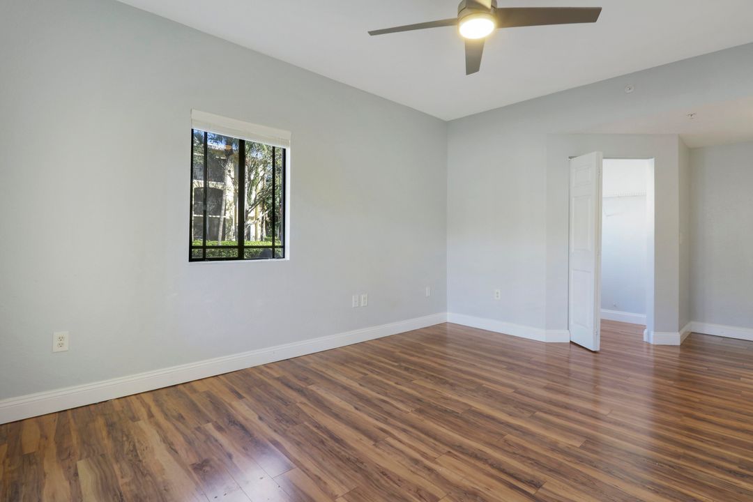 Active With Contract: $2,150 (1 beds, 1 baths, 878 Square Feet)