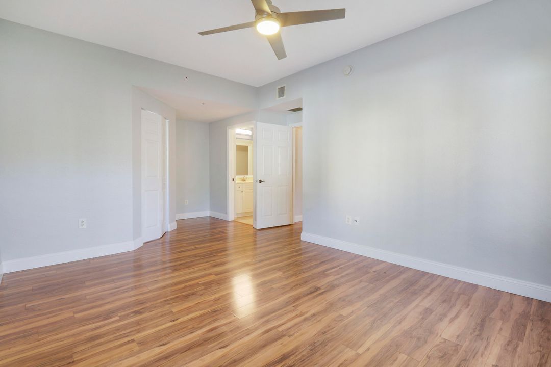 Active With Contract: $2,150 (1 beds, 1 baths, 878 Square Feet)