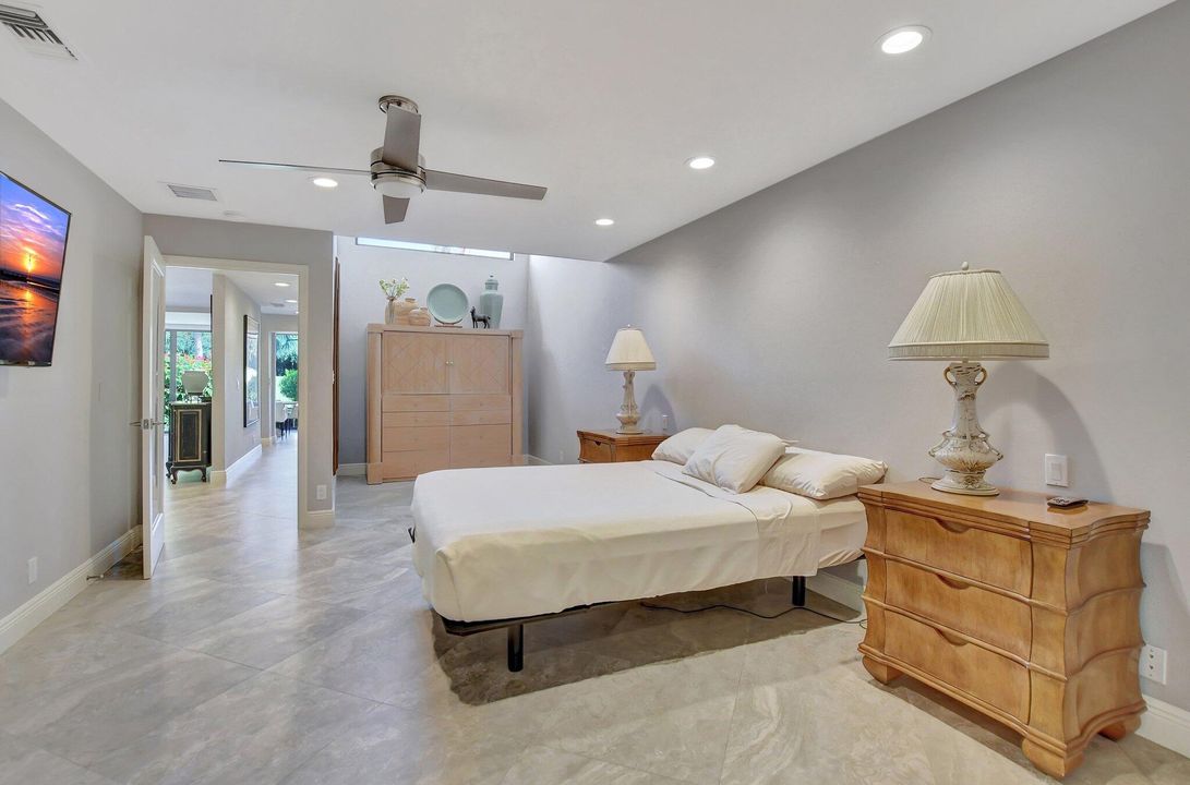 For Sale: $624,000 (2 beds, 2 baths, 1460 Square Feet)