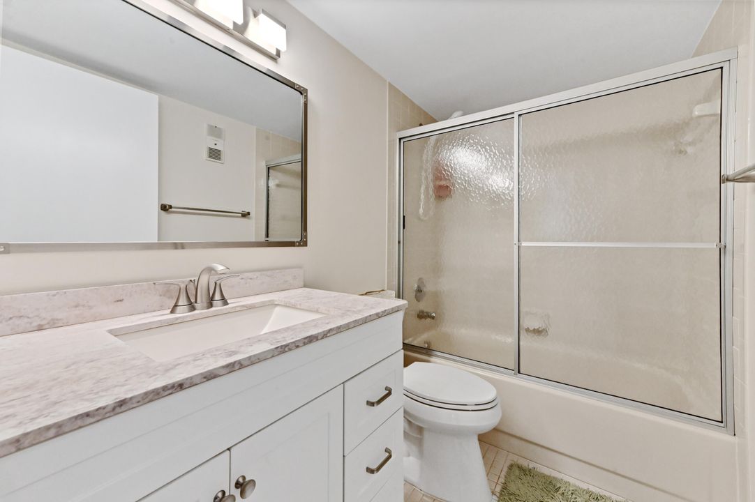 For Sale: $209,000 (2 beds, 2 baths, 1150 Square Feet)