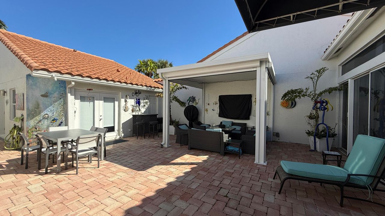 For Sale: $690,000 (3 beds, 2 baths, 1470 Square Feet)