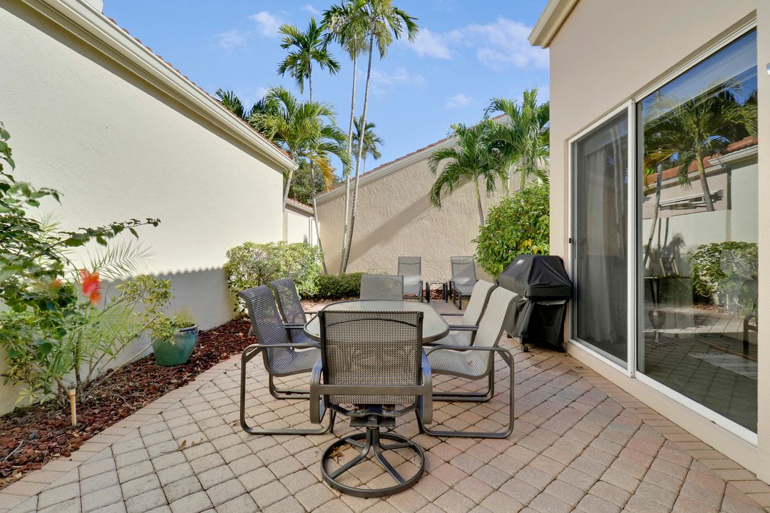 For Sale: $649,900 (3 beds, 2 baths, 1438 Square Feet)