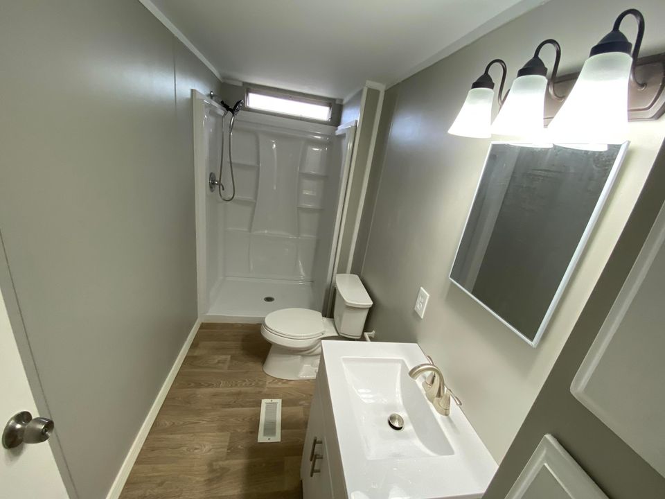 For Sale: $103,700 (2 beds, 2 baths, 1258 Square Feet)