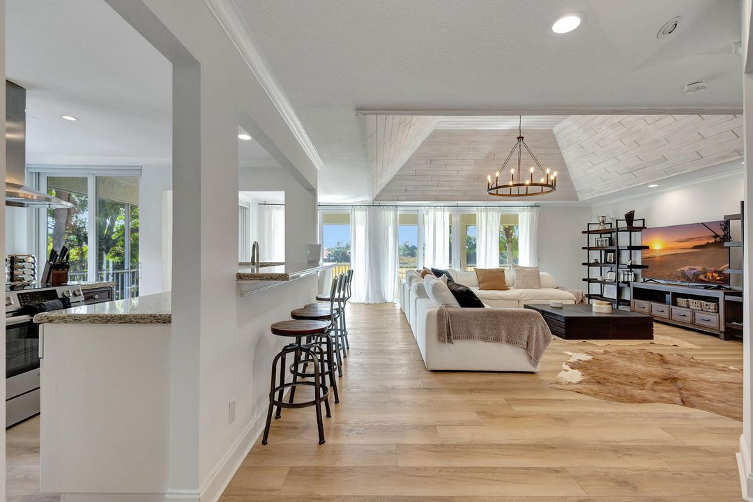 For Sale: $1,700,000 (4 beds, 4 baths, 2401 Square Feet)