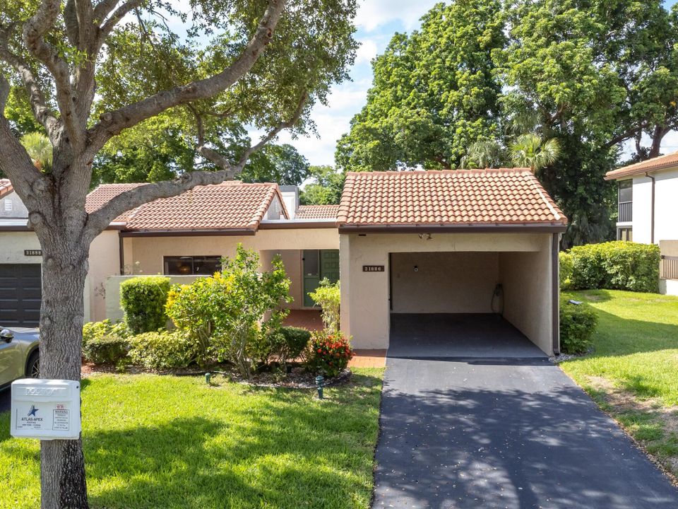 For Sale: $629,000 (3 beds, 2 baths, 1894 Square Feet)