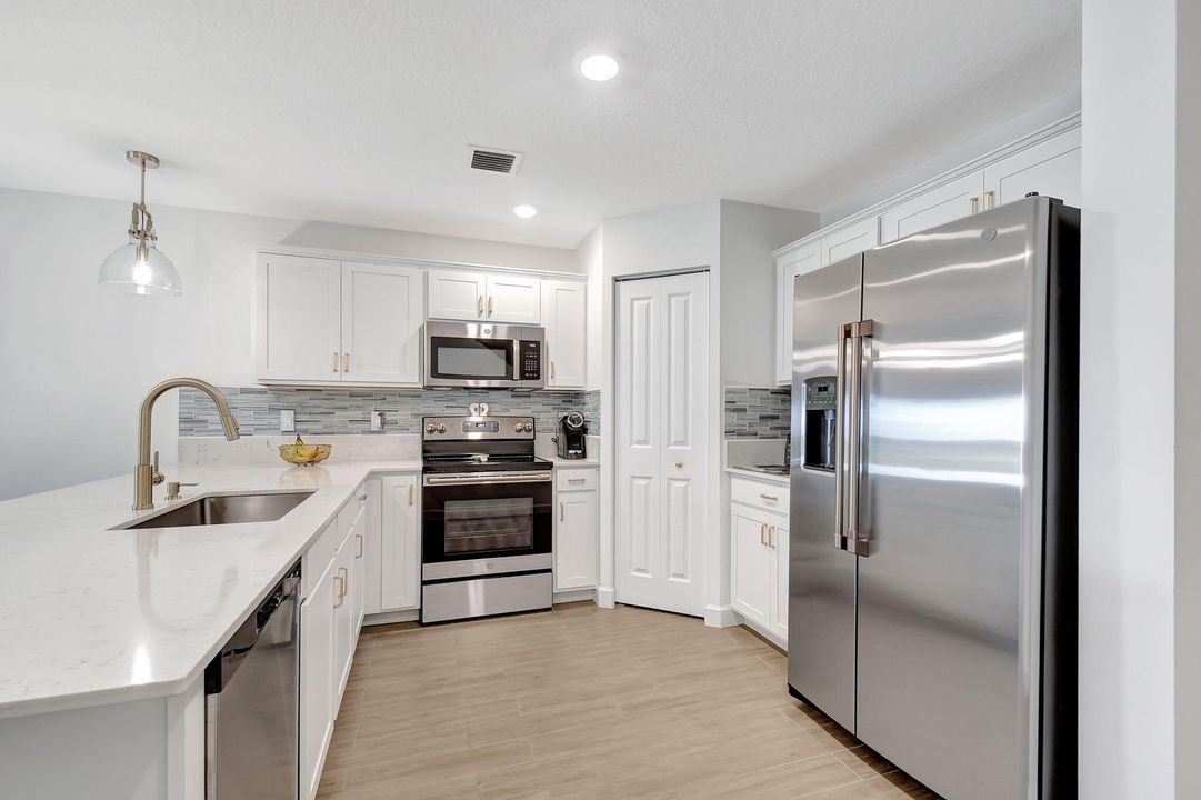 For Sale: $449,000 (3 beds, 2 baths, 1609 Square Feet)