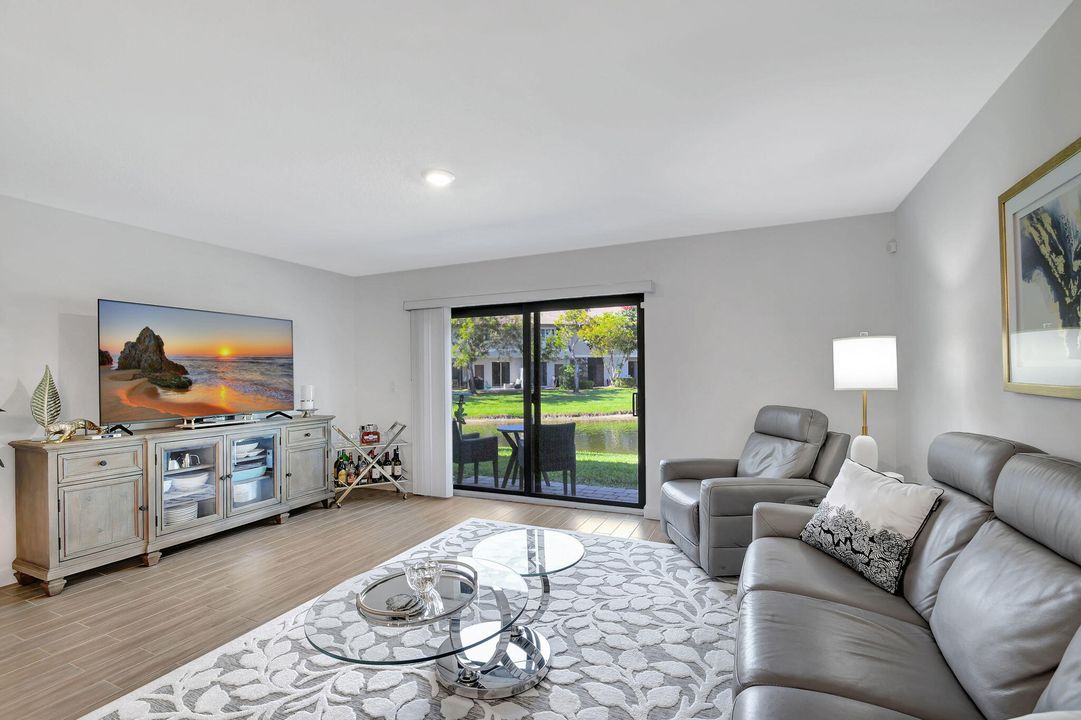 For Sale: $449,000 (3 beds, 2 baths, 1609 Square Feet)