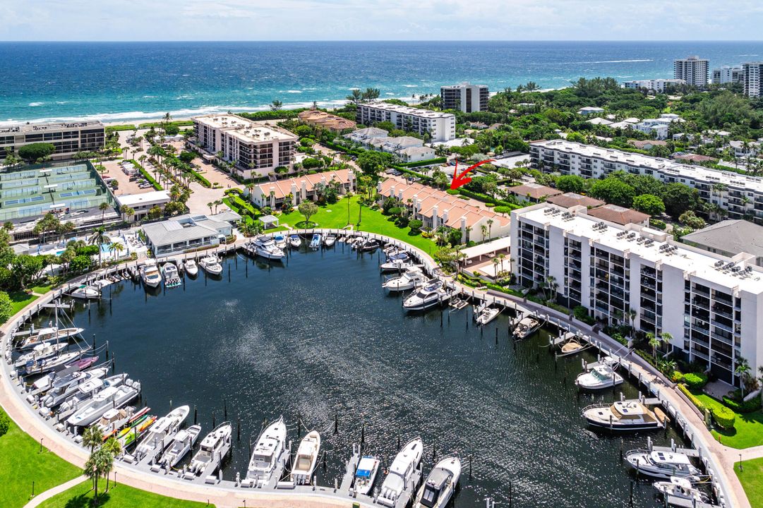 For Sale: $1,749,000 (3 beds, 2 baths, 1919 Square Feet)