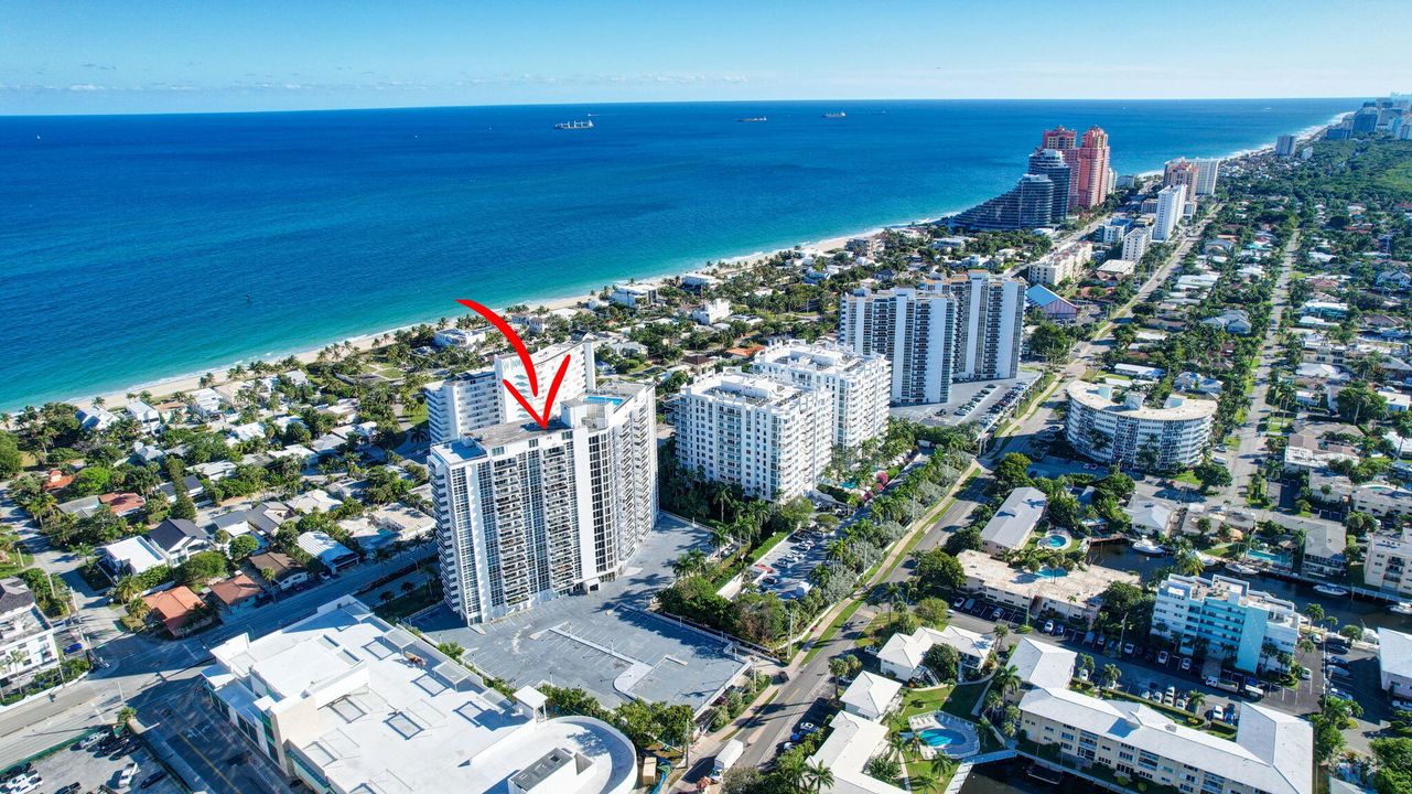 合同活跃: $249,900 (2 贝兹, 2 浴室, 1100 平方英尺)