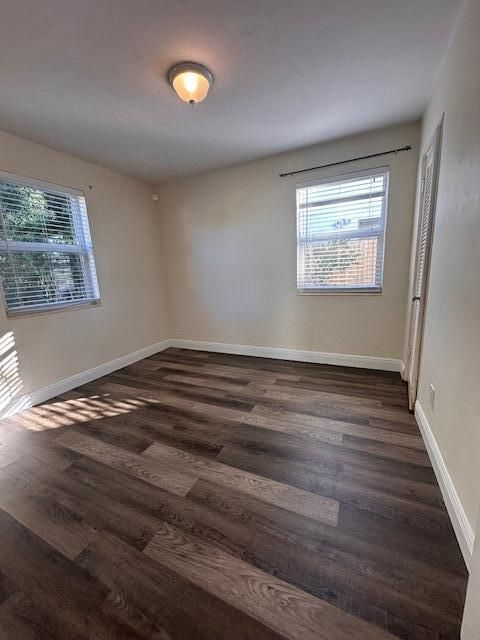 Active With Contract: $2,200 (2 beds, 1 baths, 750 Square Feet)