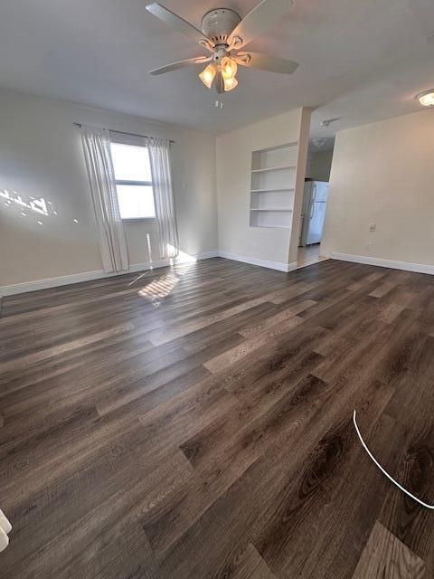 Active With Contract: $2,200 (2 beds, 1 baths, 750 Square Feet)