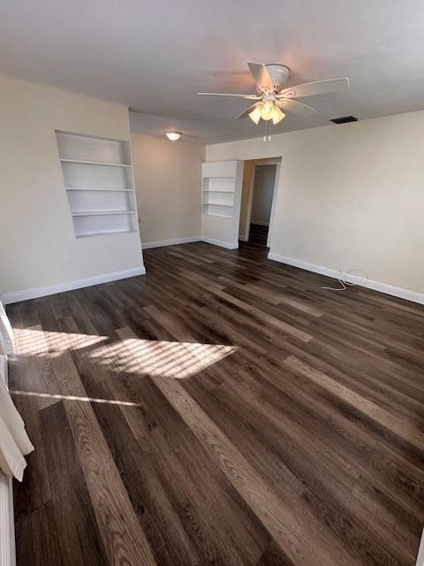 Active With Contract: $2,200 (2 beds, 1 baths, 750 Square Feet)