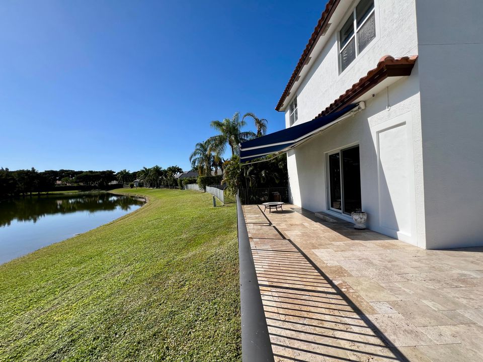 Activo con contrato: $1,449,000 (6 camas, 4 baños, 4196 Pies cuadrados)