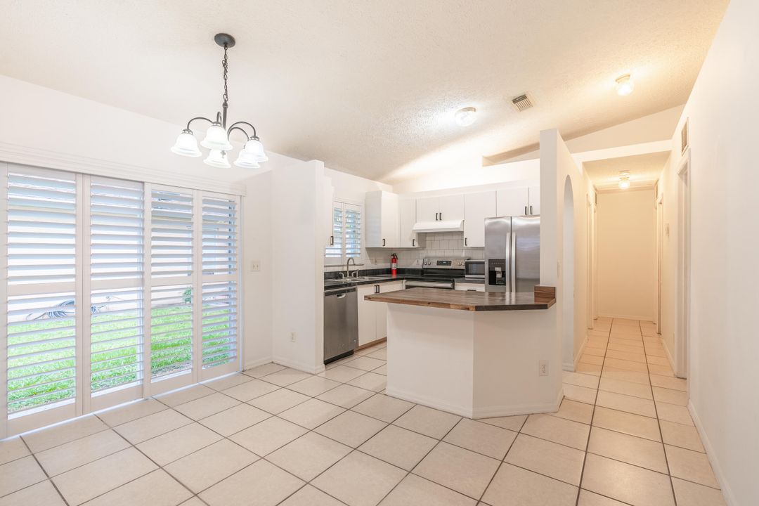 For Sale: $1,299,000 (3 beds, 2 baths, 1215 Square Feet)