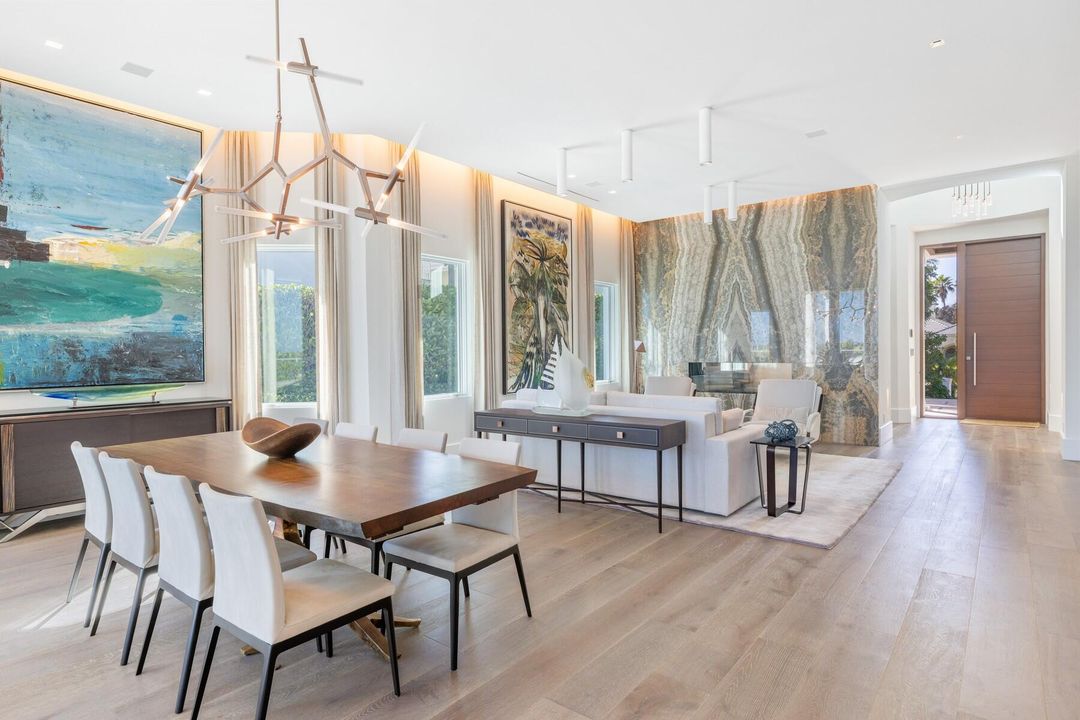 For Sale: $9,950,000 (7 beds, 8 baths, 5648 Square Feet)