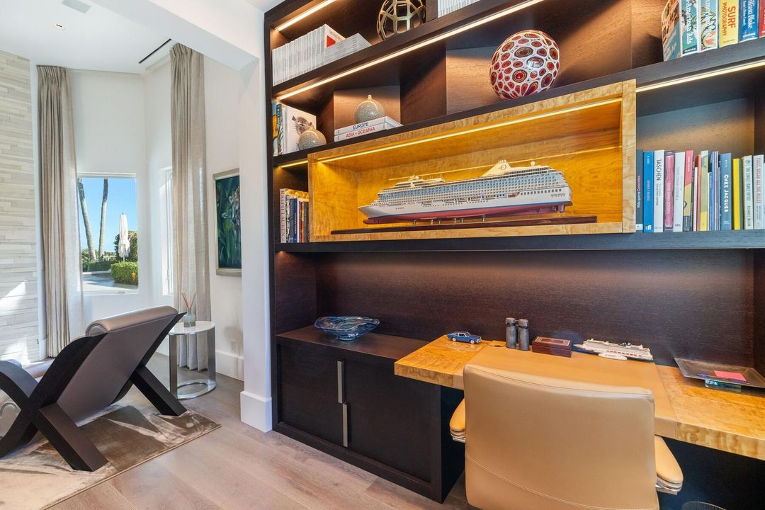 For Sale: $9,950,000 (7 beds, 8 baths, 5648 Square Feet)