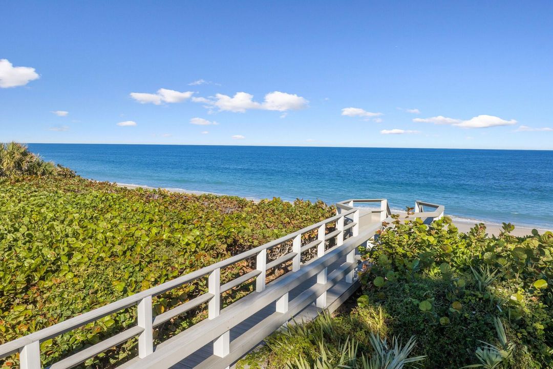 For Sale: $9,950,000 (7 beds, 8 baths, 5648 Square Feet)