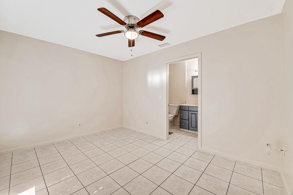 Active With Contract: $455,000 (3 beds, 2 baths, 1000 Square Feet)