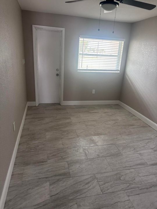 For Rent: $1,500 (2 beds, 1 baths, 800 Square Feet)