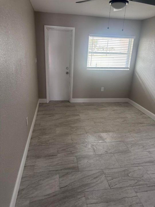 For Rent: $1,500 (2 beds, 1 baths, 800 Square Feet)