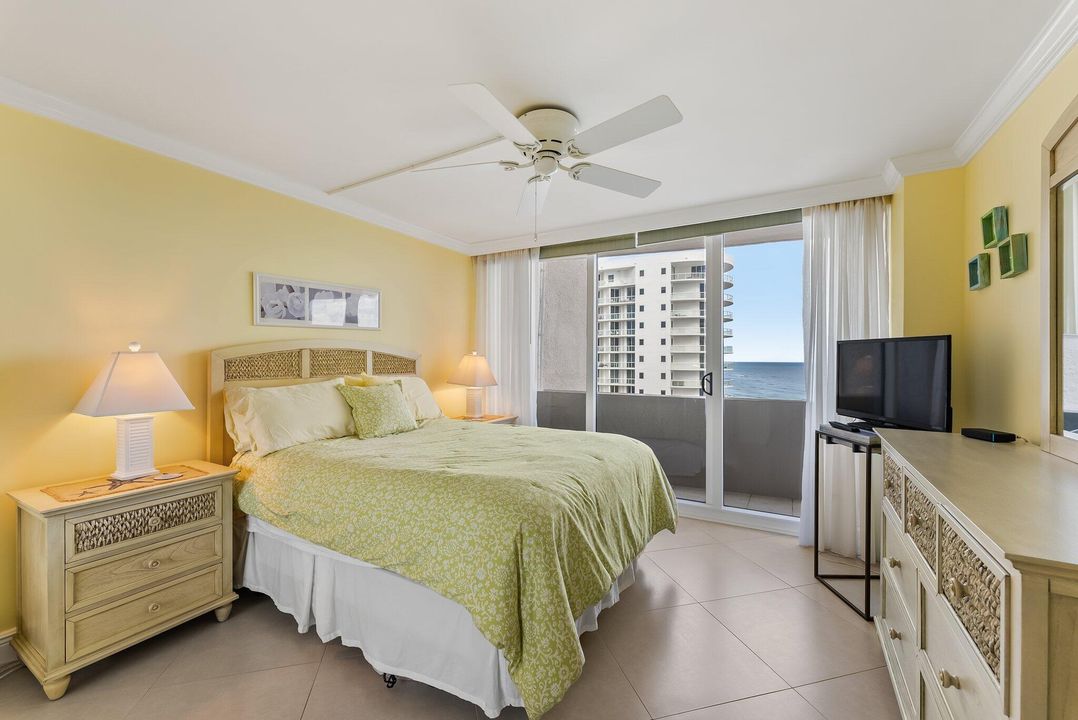 For Sale: $899,000 (2 beds, 2 baths, 1432 Square Feet)