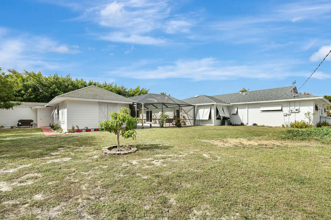 For Sale: $676,000 (3 beds, 2 baths, 2444 Square Feet)