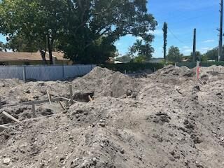 Active With Contract: $599,000 (4 beds, 3 baths, 1735 Square Feet)