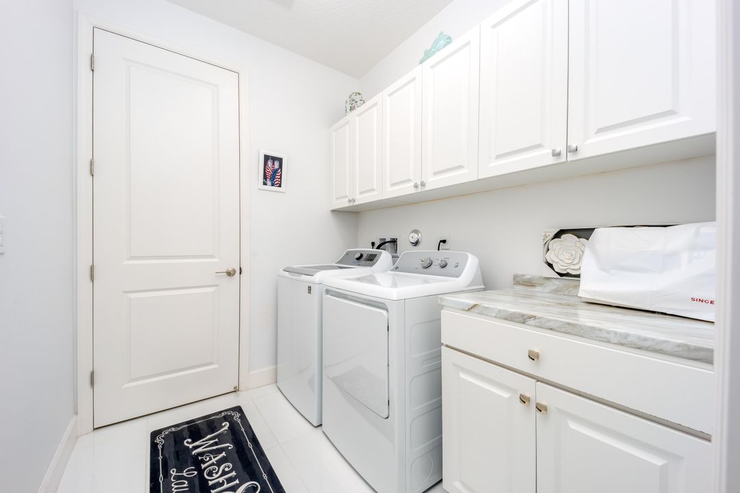 For Sale: $775,000 (2 beds, 2 baths, 2180 Square Feet)