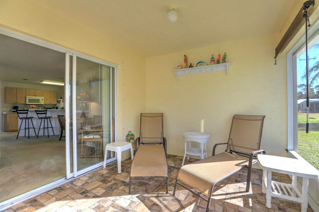 For Sale: $179,900 (2 beds, 2 baths, 1319 Square Feet)