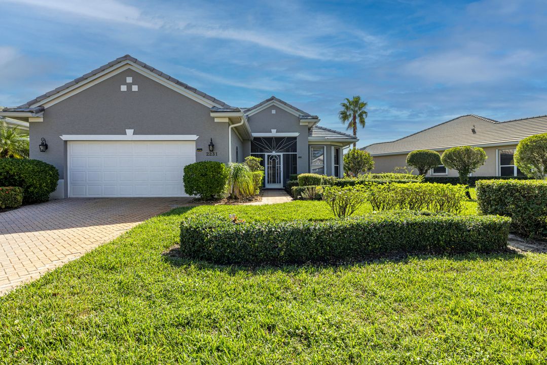 For Sale: $729,000 (3 beds, 2 baths, 1800 Square Feet)