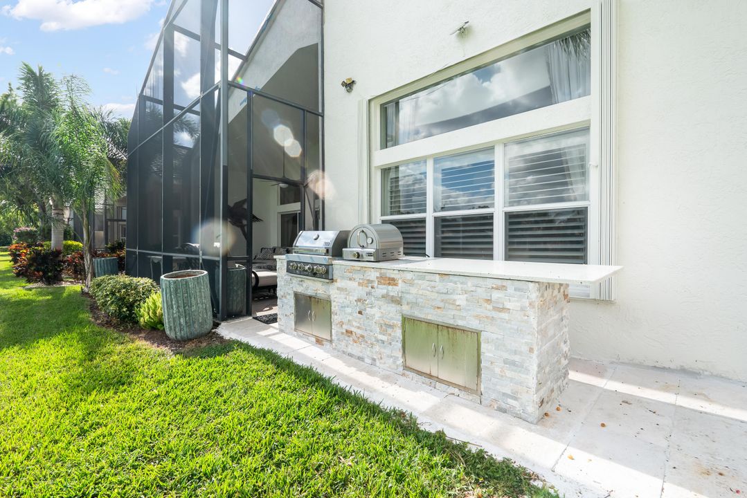 For Sale: $799,000 (3 beds, 2 baths, 2347 Square Feet)