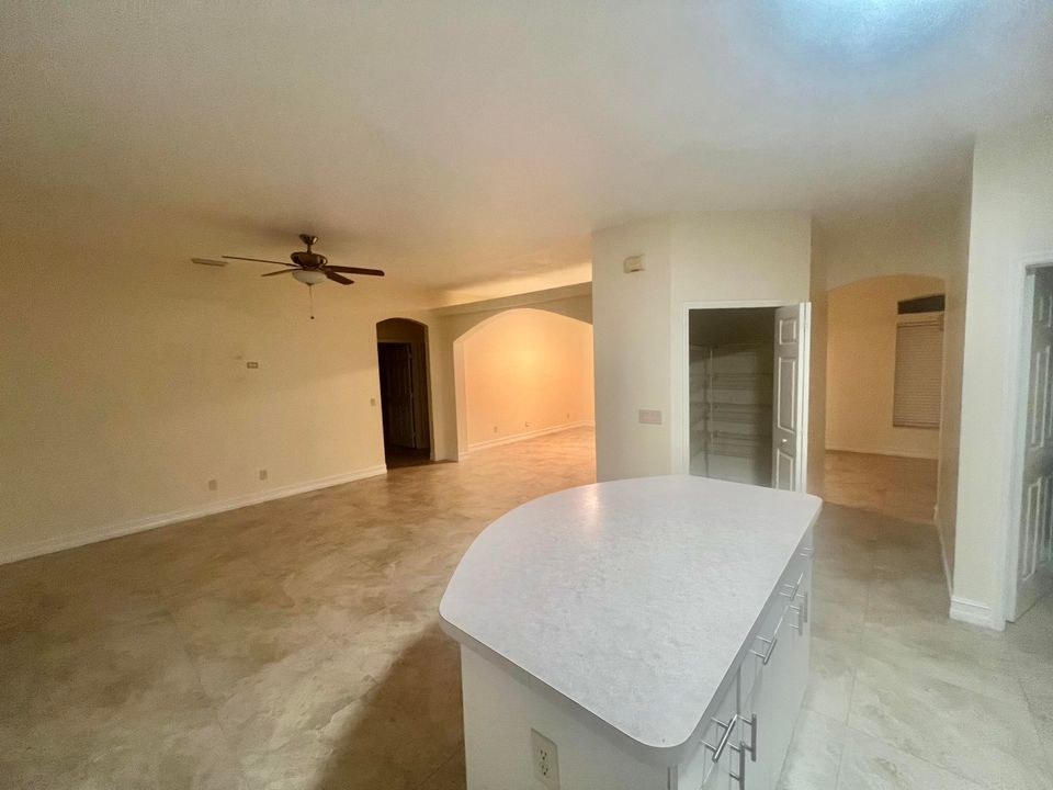 For Rent: $2,900 (3 beds, 2 baths, 1536 Square Feet)