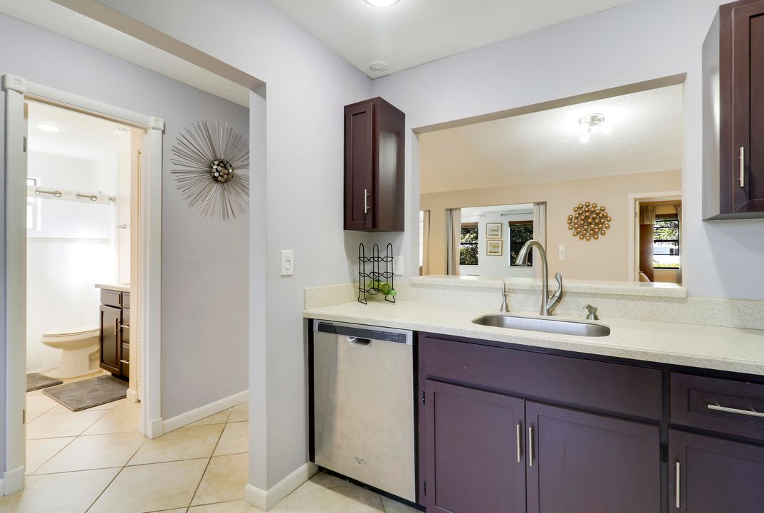 For Sale: $600,000 (2 beds, 2 baths, 1444 Square Feet)