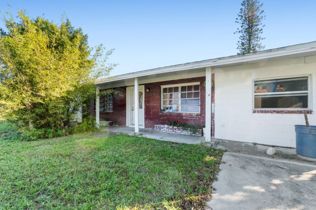 Active With Contract: $199,000 (4 beds, 2 baths, 1867 Square Feet)