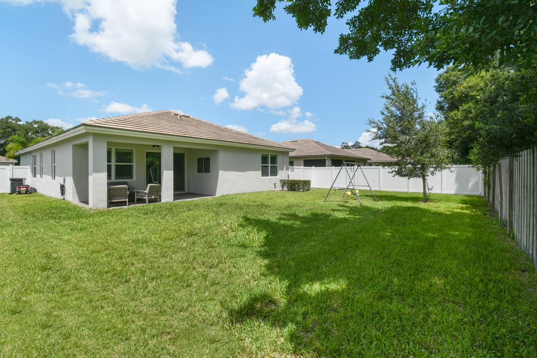 For Sale: $615,000 (3 beds, 2 baths, 1808 Square Feet)